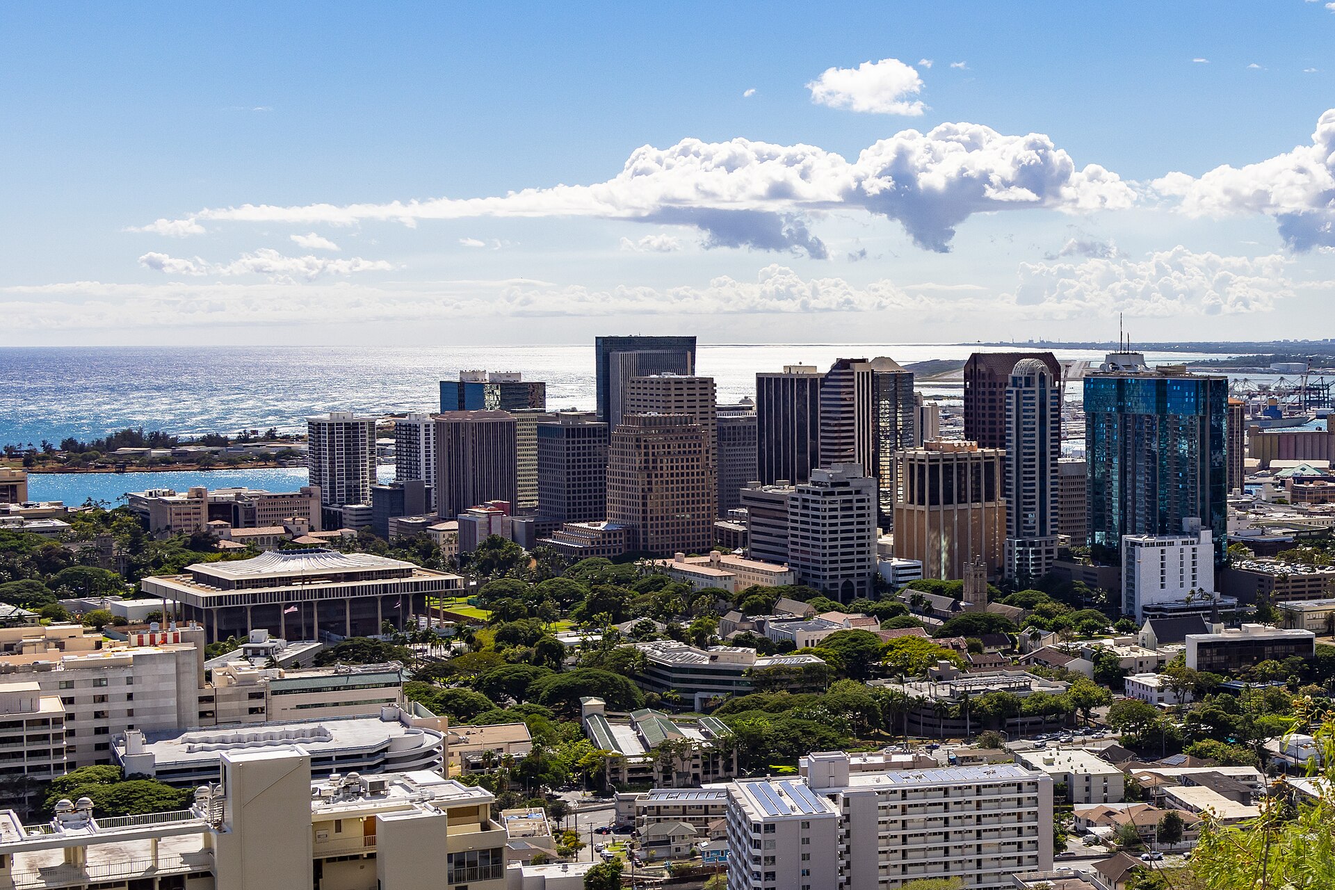 The Honolulu, Hawaii skyline